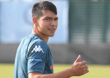 Chucky Lozano regresa al entrenamiento grupal del Napoli