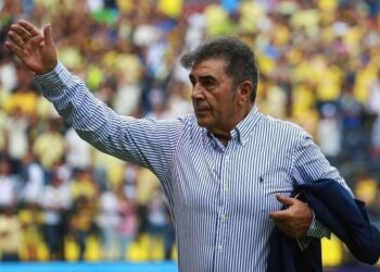 Carlos Reinoso critica los refuerzos del América