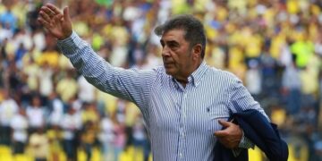 Carlos Reinoso critica los refuerzos del América