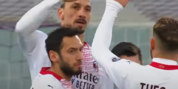 El Milan se antepone a la Fiorentina y continua la lucha por el Scudetto