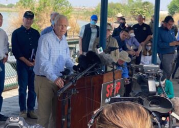 Senadores republicamos llaman a Biden corregir “desastre migratorio” en  frontera.