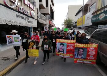 Marchan por desaparecidas en el  Día Internacional de la Mujer 