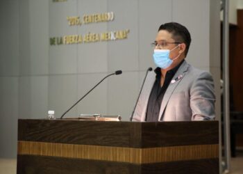 Culpa diputado a la 4T por vacunas Covid echadas a perder