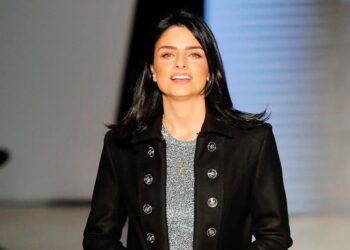 La hija de Derbez estrena nueva temporada de podcast