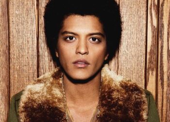 Sujeto se hace pasar por Bruno Mars para estafar mujeres