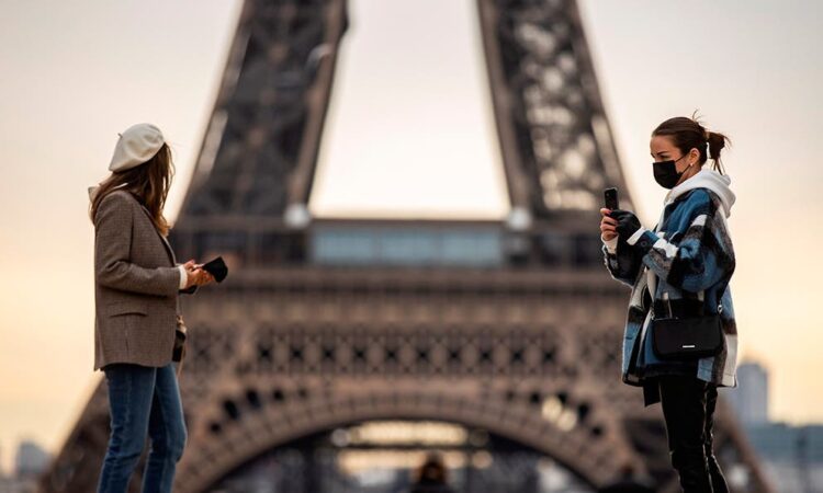 Incrementa cifra de pacientes graves por covid en Francia