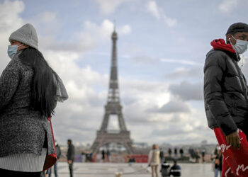 Unión Europea pretende instaurar ‘tarjeta verde’ para facilitar turismo a personas vacunadas