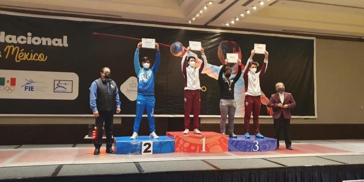 Esgrimistas ganan cuatro medallas en Primer Selectivo Nacional