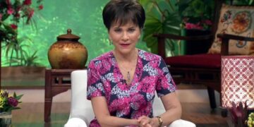 Paty Chapoy arremete contra AMLO