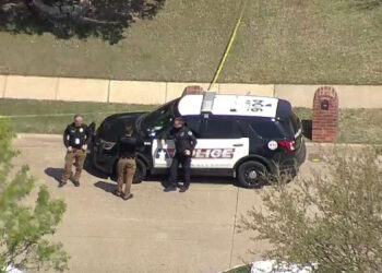 Masacre en Texas; Encuentran 6 cuerpos baleados en Dallas.