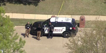 Masacre en Texas; Encuentran 6 cuerpos baleados en Dallas.