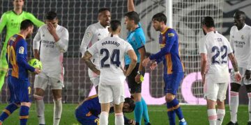 Real Madrid se lleva el Clásico con polémica