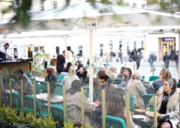 La pandemia de coronavirus está en ‘punto crítico’, alerta la OMS