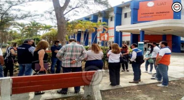 Desorden y caos en el primer día de vacunación en Tampico