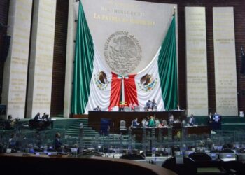 Diputados aprueban en comisiones reforma a outsourcing; va a pleno