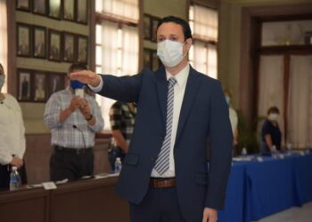 Pide licencia Nader a alcaldía de Tampico; le suple Iñigo