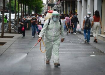 Suman 212,228 muertes por coronavirus en México