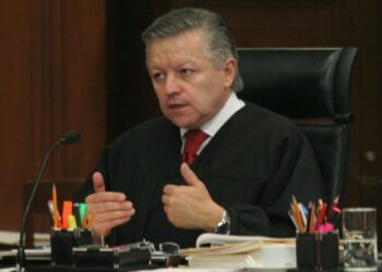 Magistrados repudian que amplíen gestión a Arturo Zaldívar