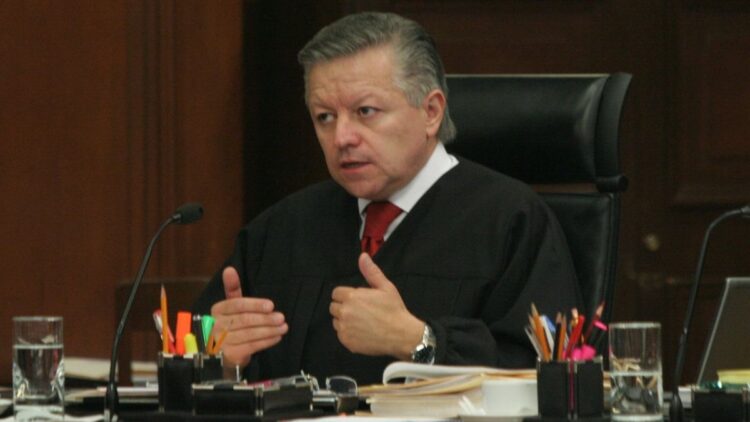 Magistrados repudian que amplíen gestión a Arturo Zaldívar