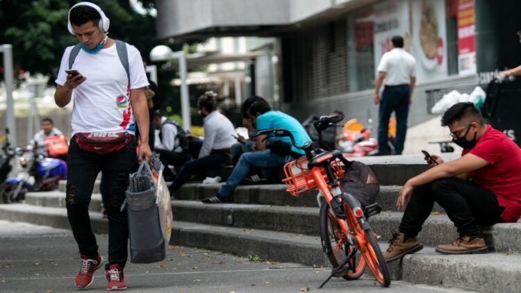 Multas por no registrar celulares en Padrón Nacional de Usuarios de Telefonía Móvil