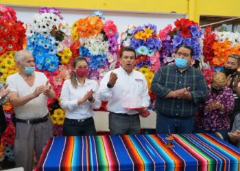 Ofrece Gattás mejorar infraestructura del Mercado Argüelles, firma compromiso