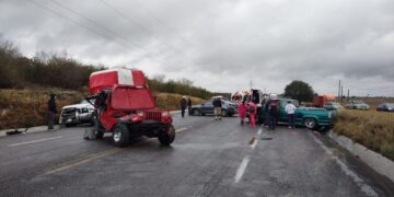 Diez heridos en carambola de 6 vehículos en ruta Victoria-Monterrey