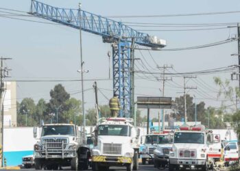 Aseguran punto de huachicol de dimensiones industriales en Ecatepec