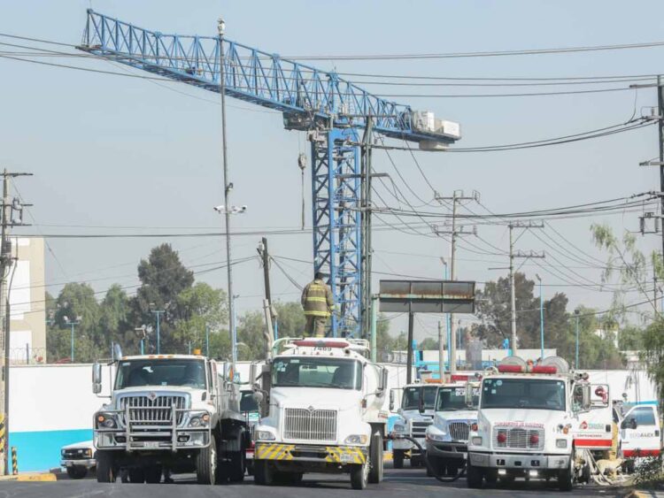 Aseguran punto de huachicol de dimensiones industriales en Ecatepec