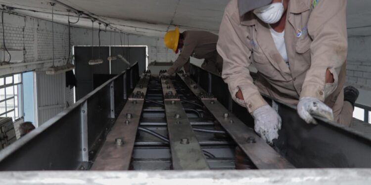 Concluye reparación eléctrica en planta de rebombeo acueducto; regresará el agua