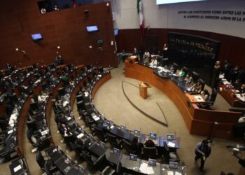 Senado aprueba en lo general reformas laborales sobre “outsourcing”