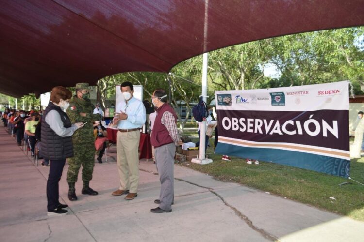Atestigua Alcalde vacunación del personal del sector educativo de Matamoros
