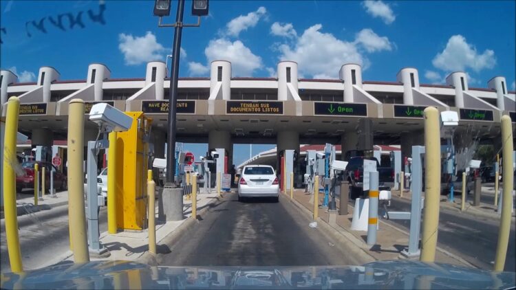 Prorrogan hasta el 21 de mayo el cruce terrestre de México a EU