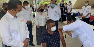 Agradece SNTE  vacunación a maestros de Tamaulipas en 9 sedes regionales