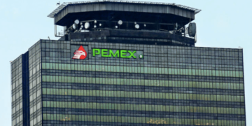 Senado aprueba Ley de Hidrocarburos, que otorga mayor control a PEMEX