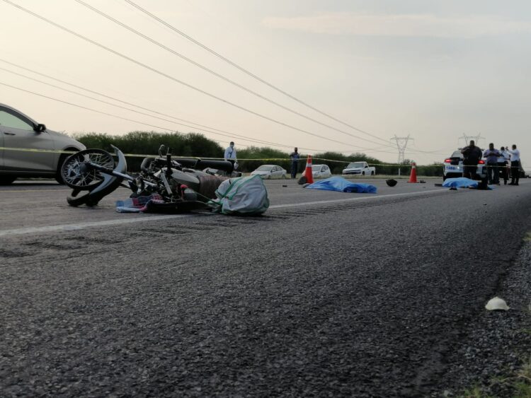 Muere pareja al caer de motocicleta en carretera Victoria-Tampico