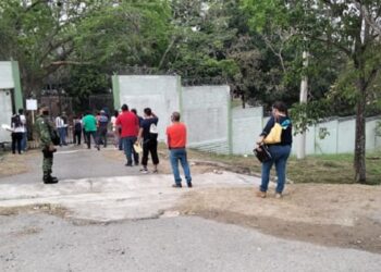 Sin contratiempos sigue vacunación a magisterio en Tampico-Madero