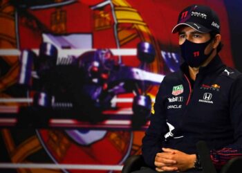 ‘Checo’ Pérez deja sorprendido con Verstappen