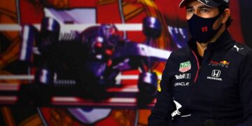 ‘Checo’ Pérez deja sorprendido con Verstappen