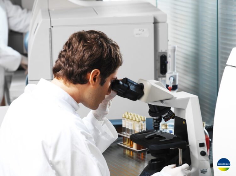 bioMérieux participa en foro “Abordando desafío de infecciones intrahospitalarias”