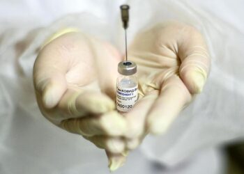 Segunda dosis de vacuna Sputnik V podría ser a los 3 meses