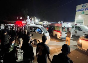 Mueren 82 pacientes en incendio de hospital Covid en Irak