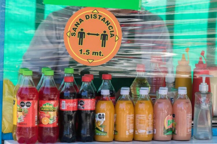 Prohíben diputados venta de bebidas azucaradas a menores en escuelas