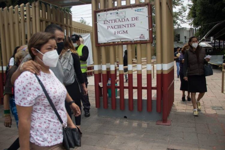 Suman 215,547 muertes por coronavirus en México