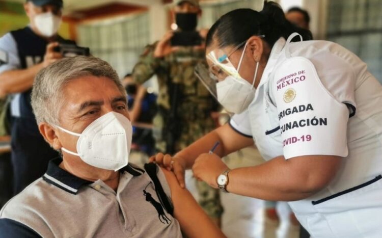 Sobran 4 mil dosis en campaña de vacunación anticovid a maestros