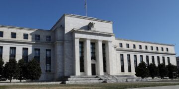 Fed deja sin cambios su tasa de interés; recuperación dependerá de trayectoria del Covid-19