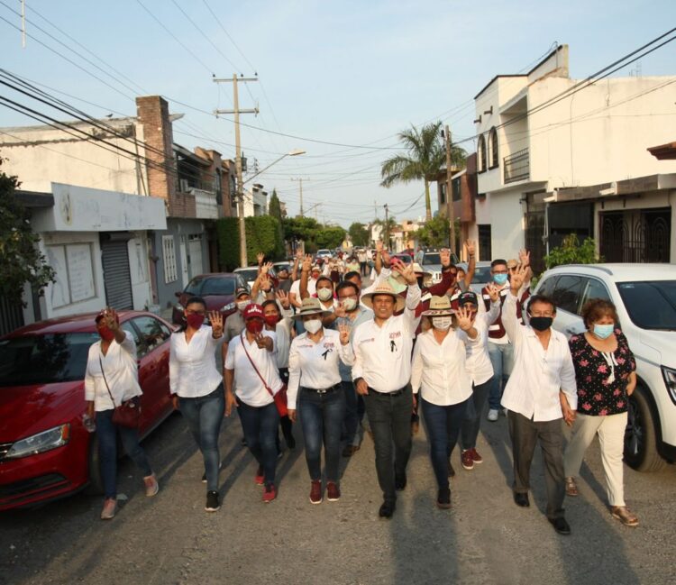 Lleva Gattas propuestas a colonias Nacozari, Imperial y Sierra Ventana