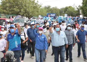 Recorre fórmula de candidatos del PAN colonias del oriente de Victoria