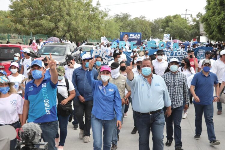 Recorre fórmula de candidatos del PAN colonias del oriente de Victoria