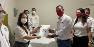 Va Diego Garza Montoto por diputación local del Distrito 15