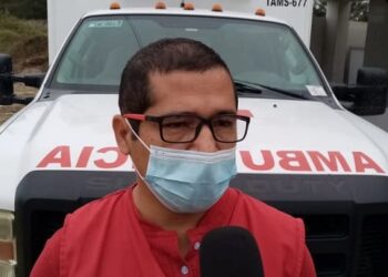 Cocodrilo muerde brazo a mujer en laguna del Carpintero